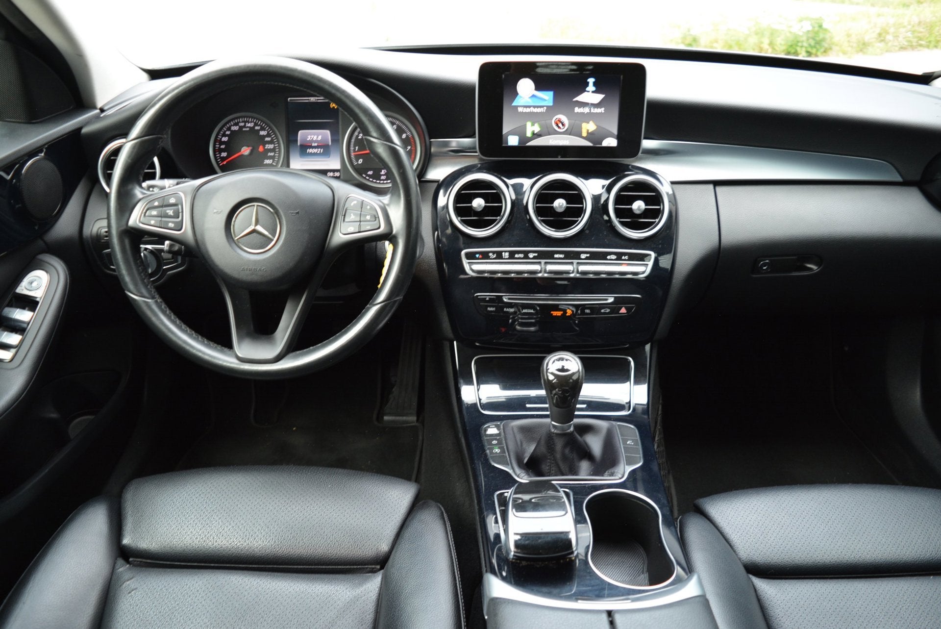 Mercedes-Benz C-klasse Estate 180 Ambition | Navi | Cruise |, Dealer onderhouden, Achterwielaandrijving, Handgeschakeld, 19 km/l