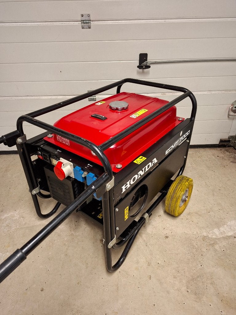 honda emct7000 aggregaat/generator TOPSTAAT 230/400 volt, Doe-het-zelf en Verbouw, Aggregaten, Ophalen, Benzine, Zo goed als nieuw