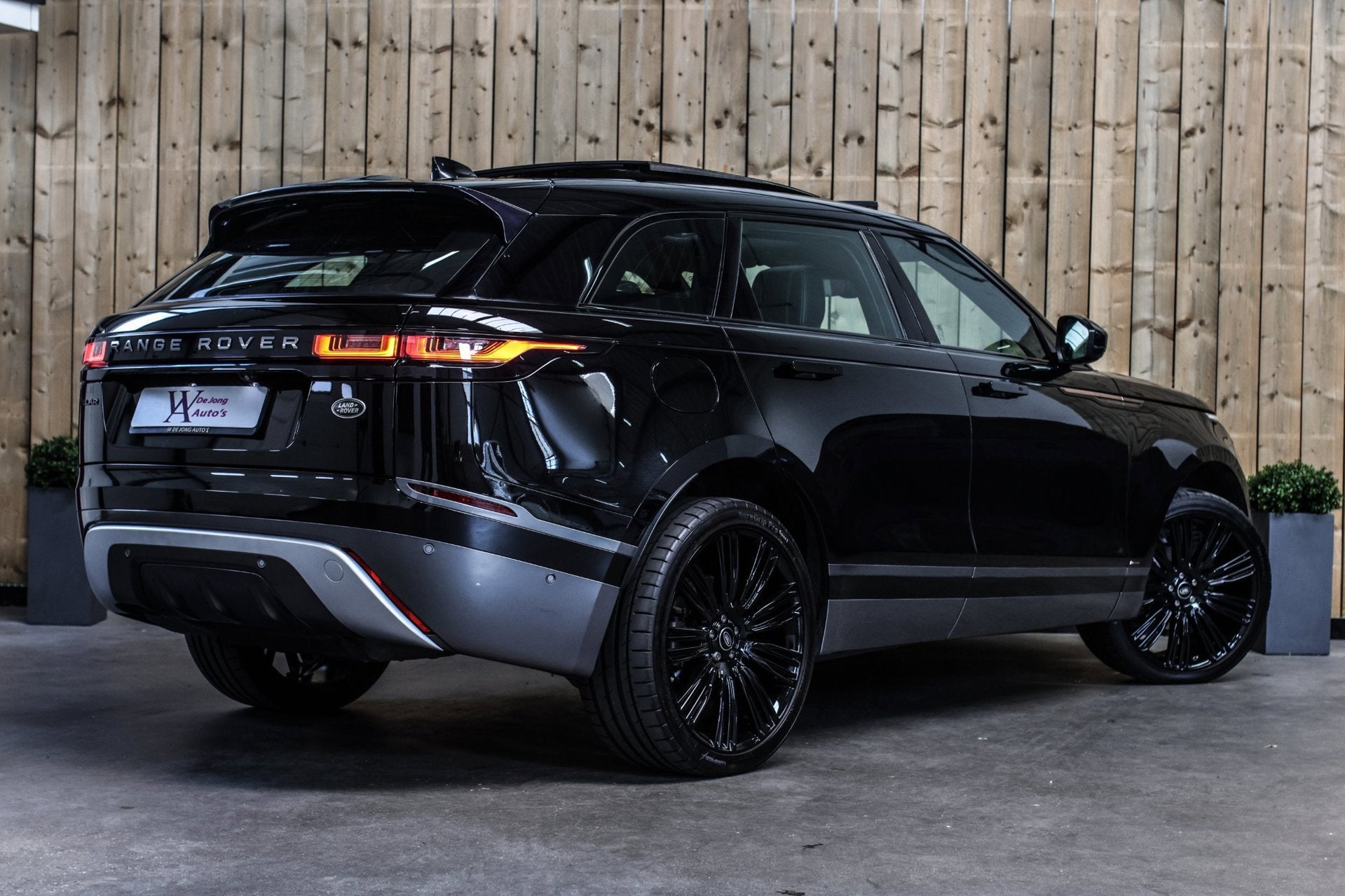 Land Rover Range Rover Velar 2.0 I4 AWD HSE *Pano*Meridian*C, Auto's, Automaat, 1800 kg, Gebruikt, 4 cilinders