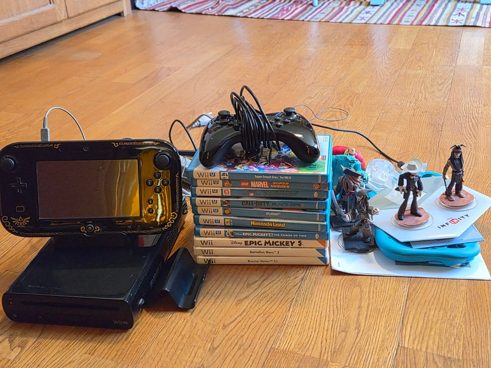 Wii U Wind Waker edition met o.a. 13 games + 2 controllers, Ophalen of Verzenden, Zo goed als nieuw, Met 2 controllers, Met games