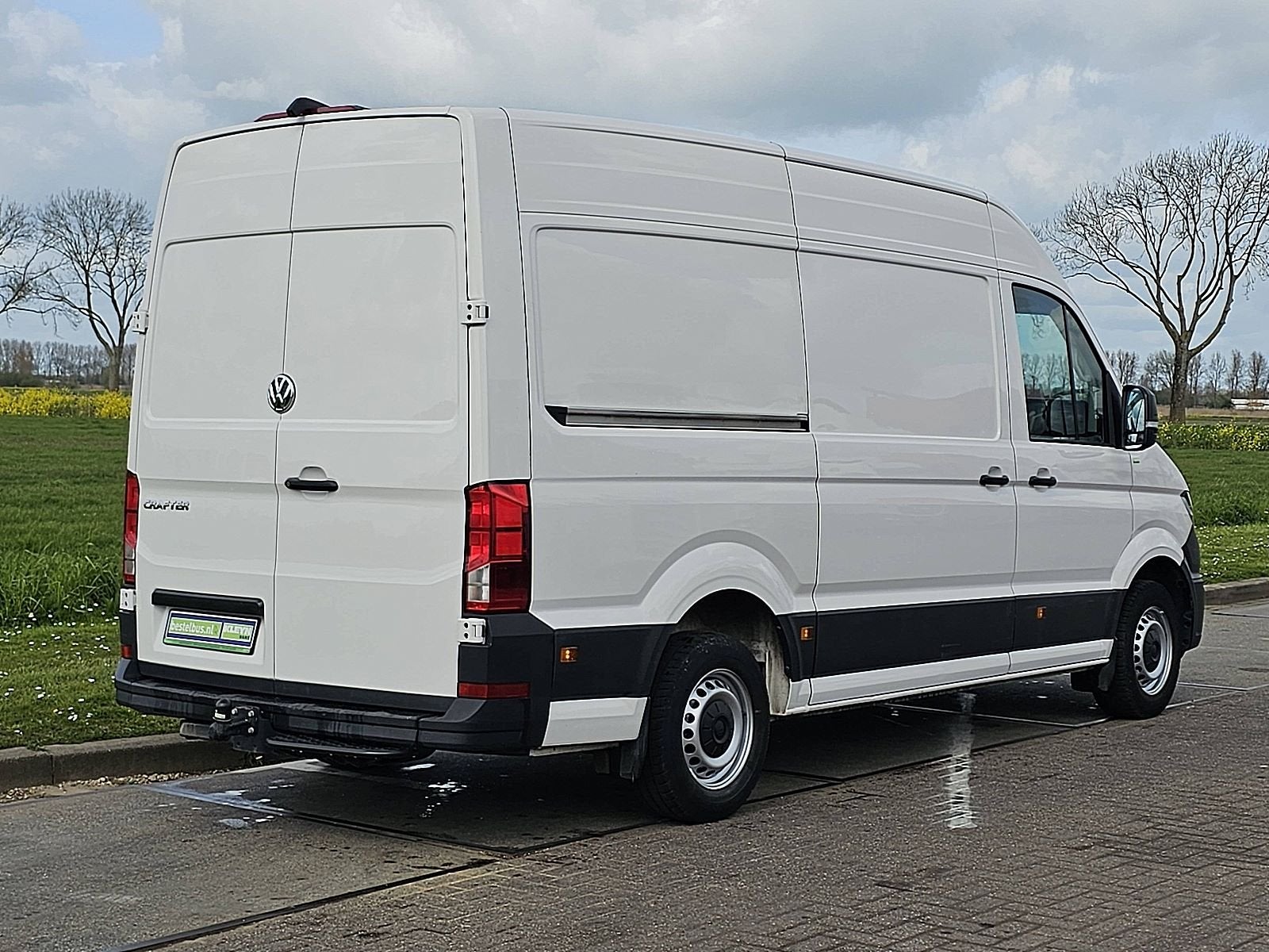 Volkswagen Crafter 35 L3H3 140Pk Automaat Trekhaak Camera Ca, Gebruikt, Zwart, 4 cilinders, Volkswagen