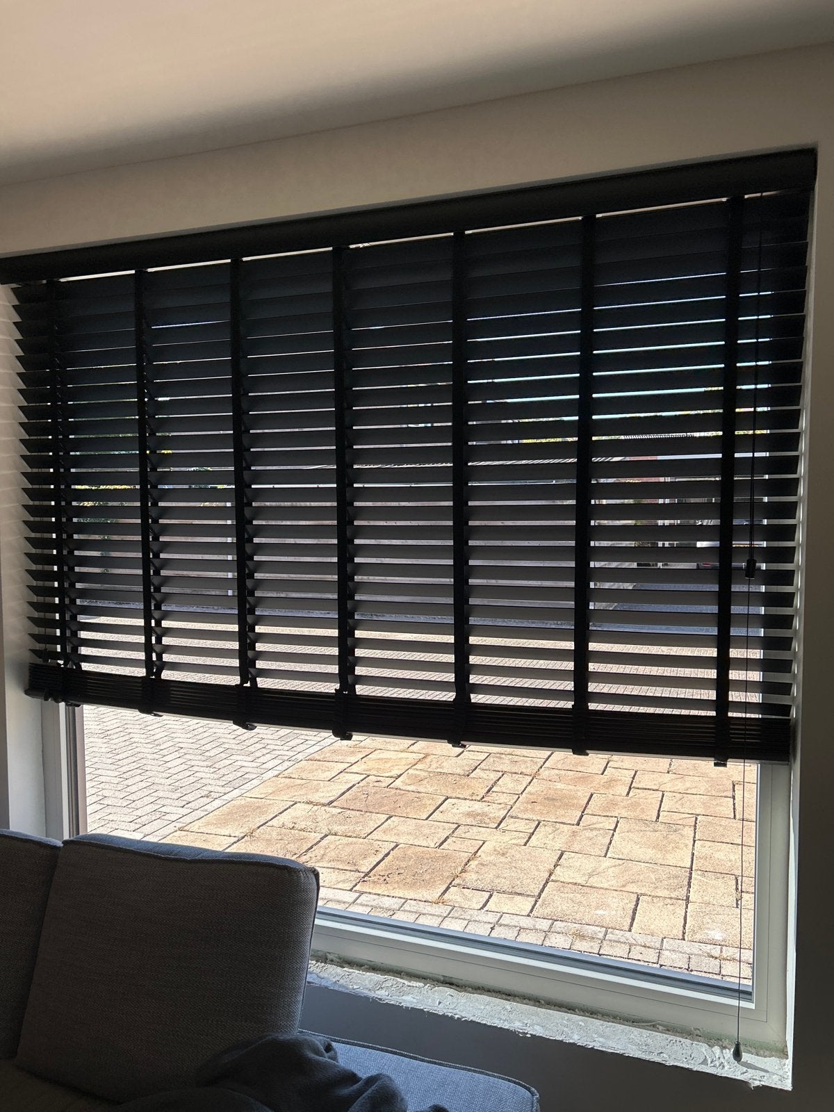 Zwarte houten jaloezieën 124x150 cm, Ophalen, Jaloezie, Gebruikt, Zwart