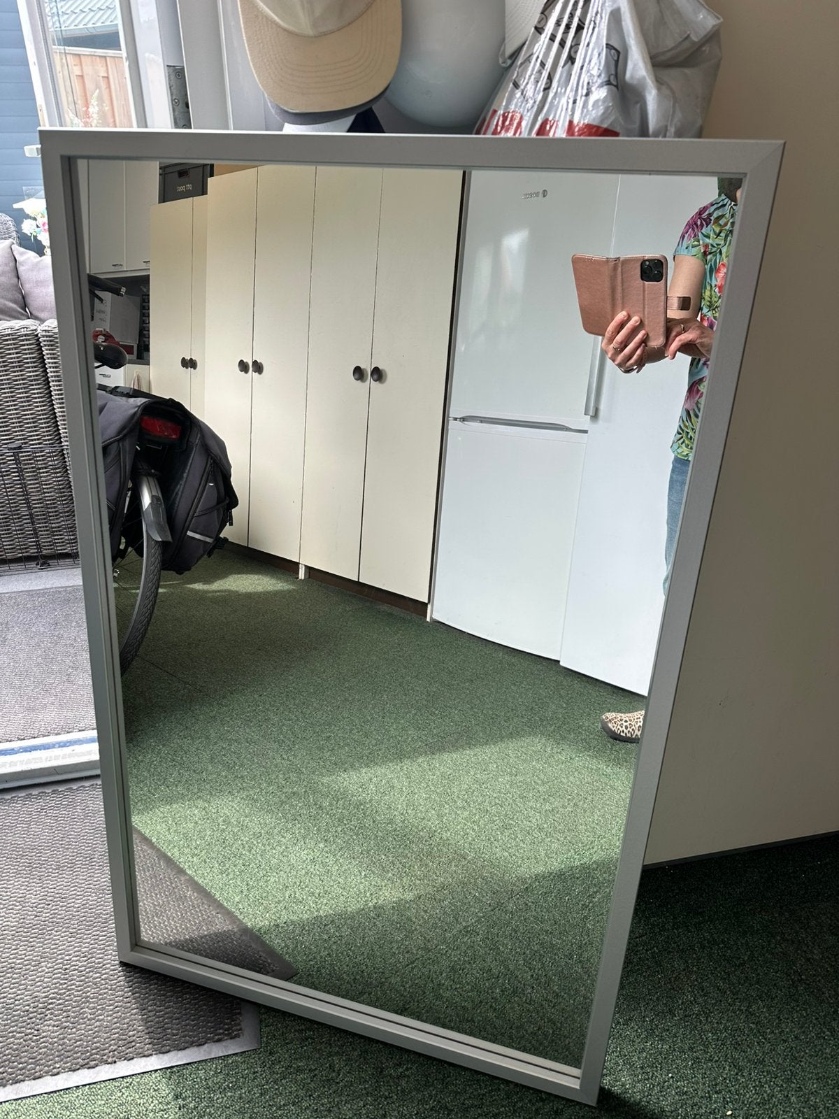 Spiegel 70x 110 mat zilveren lijst. Als nieuw., Huis en Inrichting, Woonaccessoires | Spiegels, Ophalen, Zo goed als nieuw, Rechthoekig