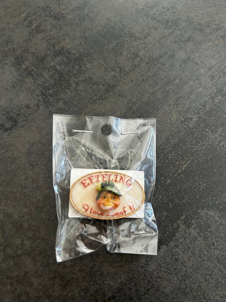 Efteling Laaf pin, Verzamelen, Efteling, Ophalen, Zo goed als nieuw, Button of Speldje