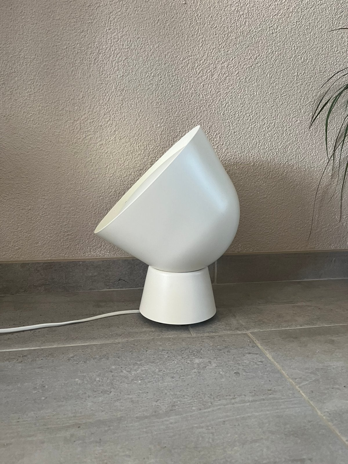IKEA tafellamp, Ophalen of Verzenden, Zo goed als nieuw, Kunststof