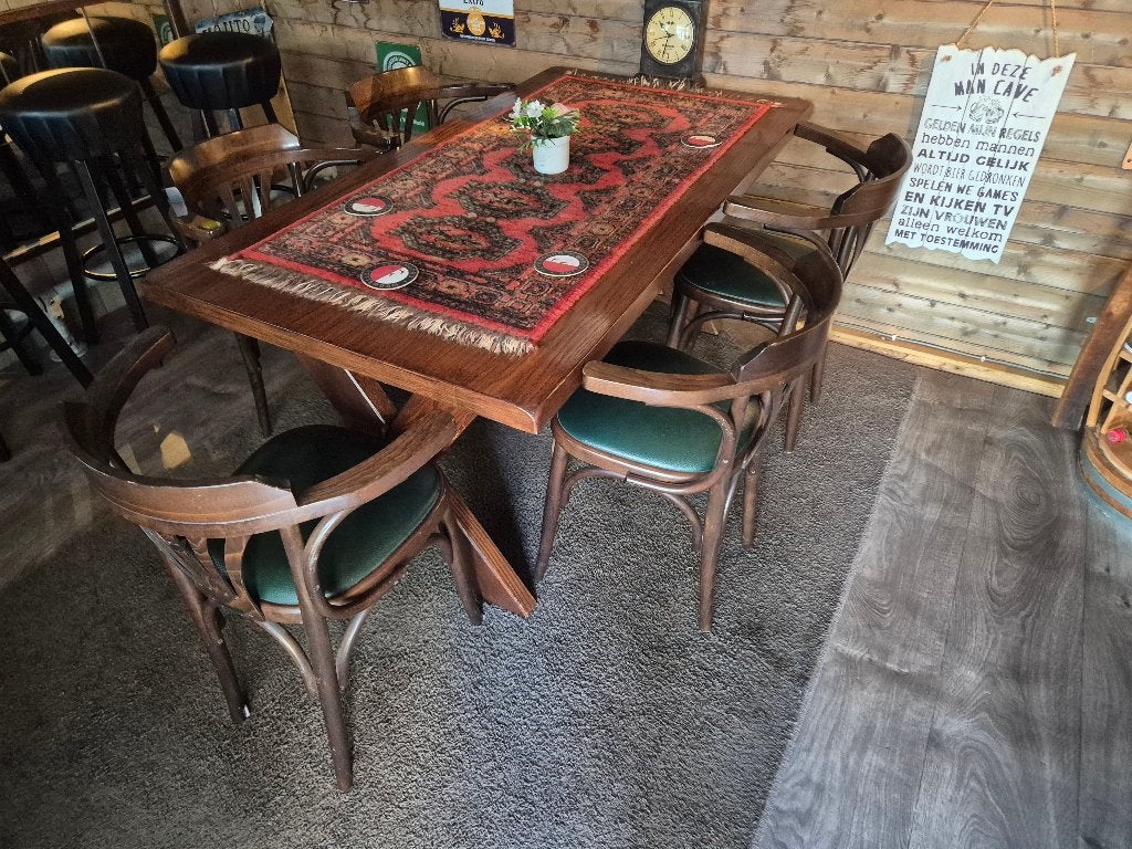Bruin cafetafel plus 5 horeca stoelen, Ophalen, 60 tot 90 cm, Hout, Gebruikt
