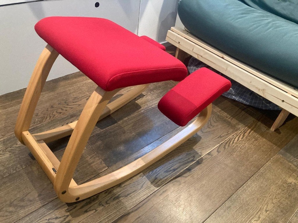 Varier Variable balans kniestoel, Ophalen, Ergonomisch, Gebruikt, Rood