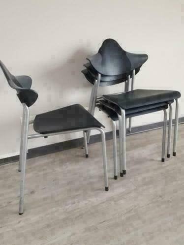 4x Drabert design ( stapelbaar ) kantinestoel vergaderstoel, Zwart, Zo goed als nieuw, Metaal, Ophalen