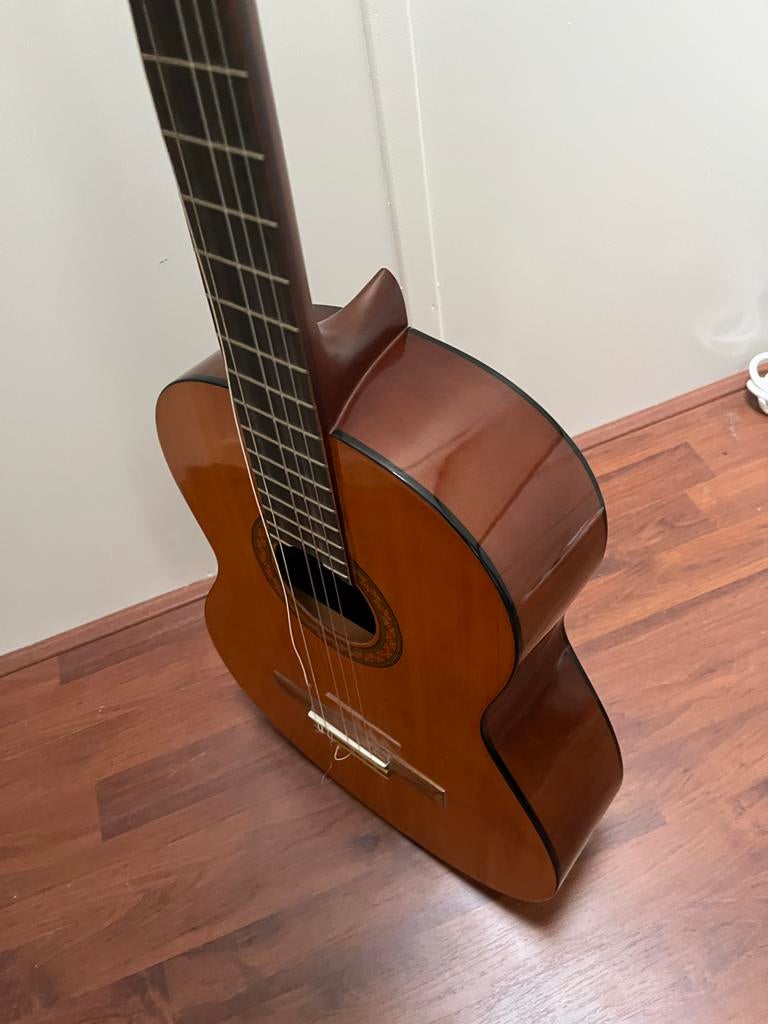 Yamaha Klassieke Gitaar - Perfect voor beginners!, Muziek en Instrumenten, Snaarinstrumenten | Gitaren | Akoestisch, Ophalen, Zo goed als nieuw