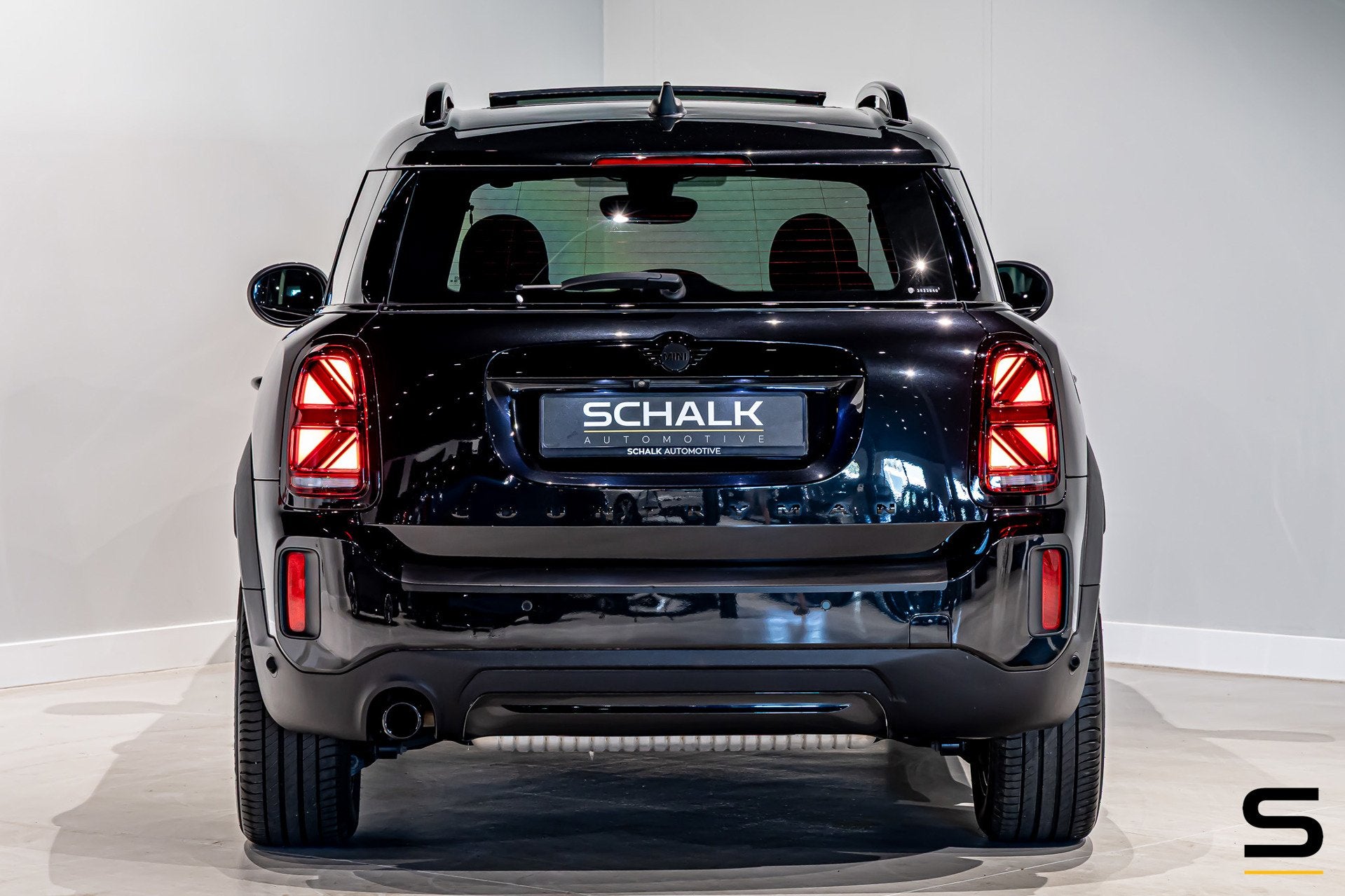 Mini Countryman 1.5 Cooper Classic Business Edition|Pano|Cam, Auto's, 136 pk, Zwart, Countryman, Zwart