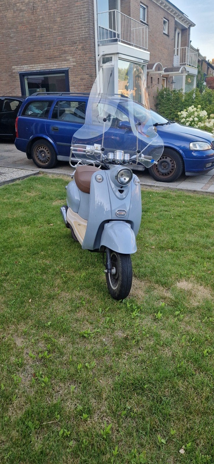 La Souris nette snorscooter met lage kilometer stand!, Ophalen, Benzine