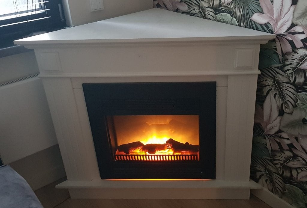 Hoekschouw met haard, Ophalen, Zo goed als nieuw, Inbouwhaard, Elektrische haard