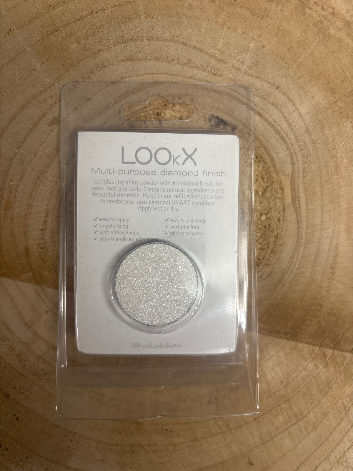 LOOKX Multi-purpose diamond finish oogschaduw, Ogen, Nieuw, Ophalen of Verzenden, Make-up