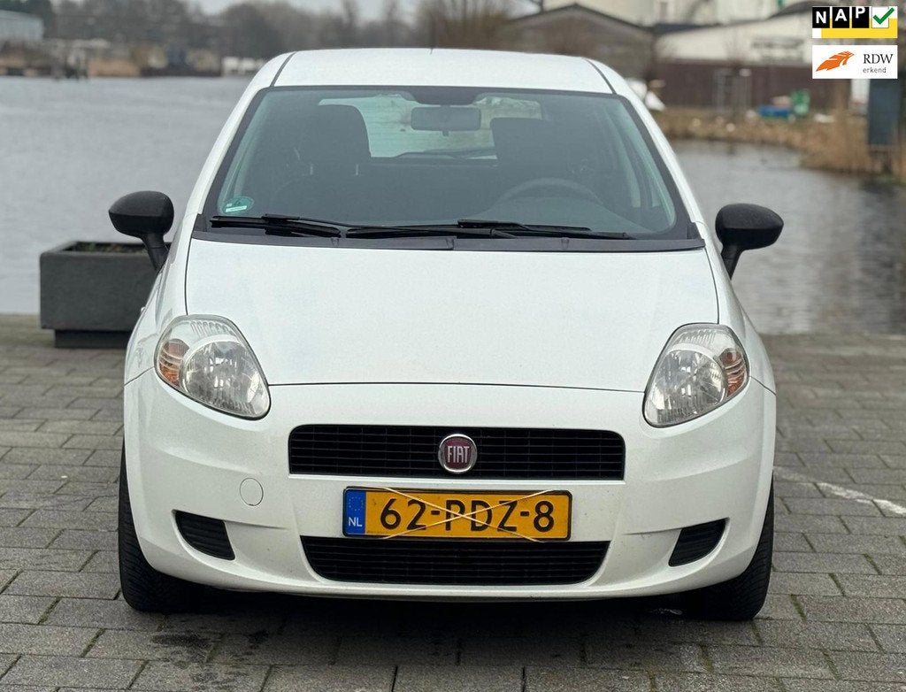Fiat Grande Punto 1.3 M-Jet Actual/1eigenaar/nieuweapk/airco, Auto's, Fiat, Voorwielaandrijving, Euro 5, 28 km/l, Gebruikt