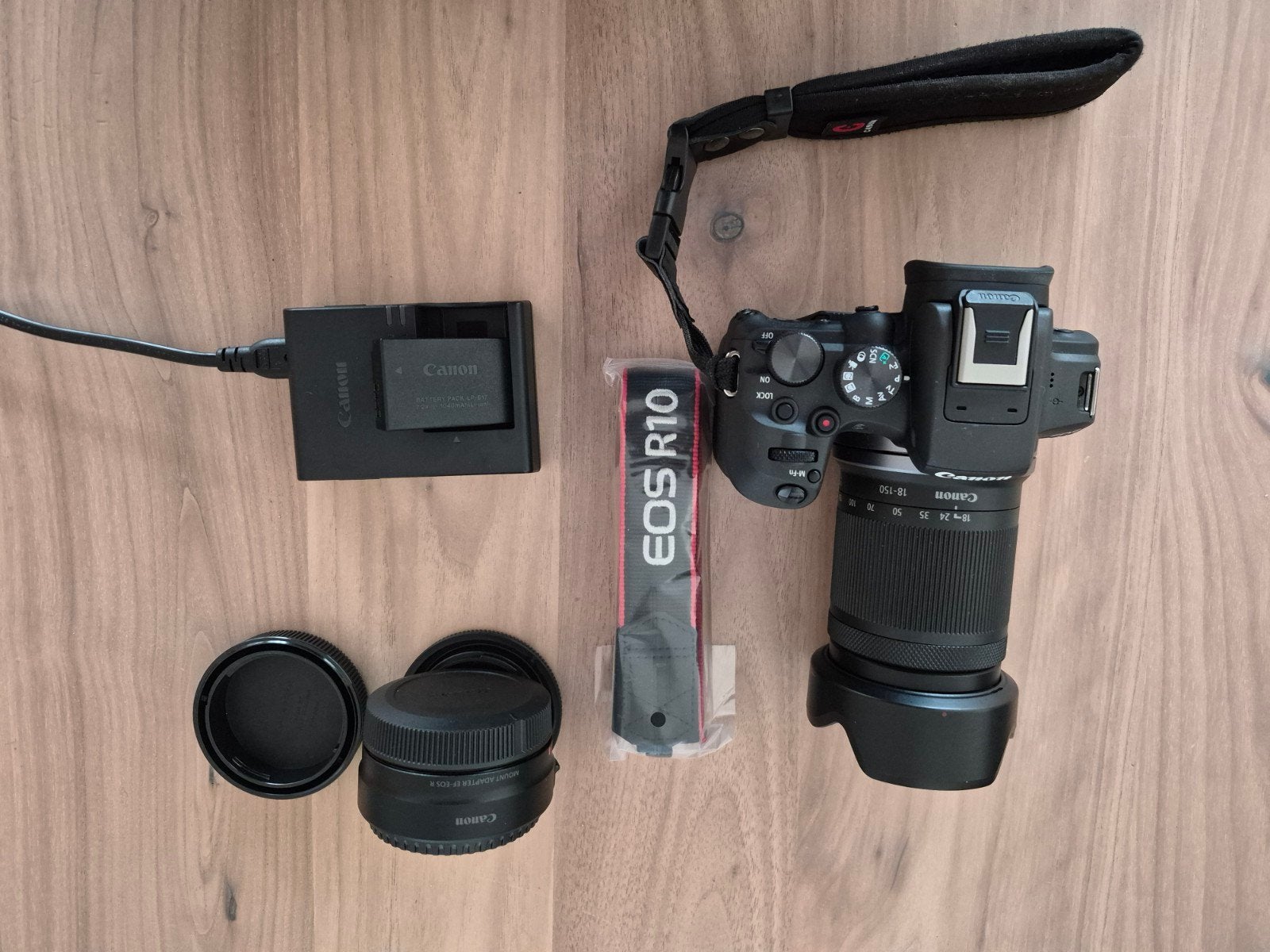 Canon EOS R10 Systeemcamera met RF-S 18-150mm lens, Audio, Tv en Foto, Fotocamera's Digitaal, Ophalen, Zo goed als nieuw, Kantelbaar/draaibaar scherm