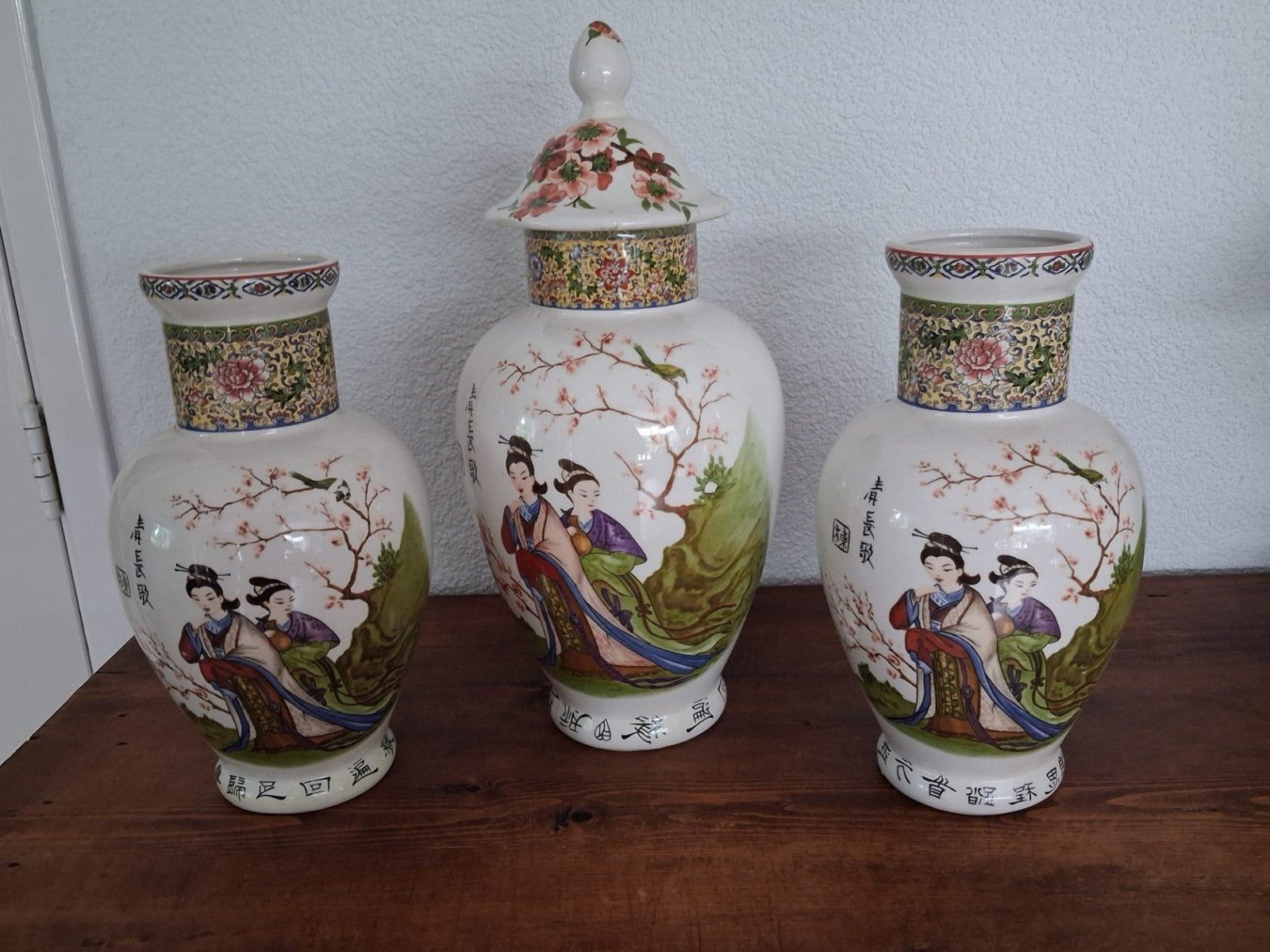 Mooi gaaf chinees kastel zie beschrijving, Antiek en Kunst, Ophalen of Verzenden