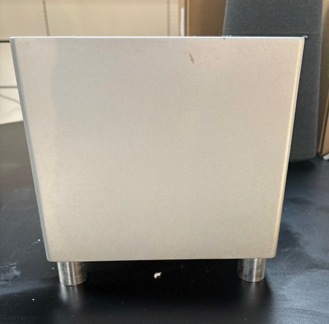 loewe compacte subwoofer, Ophalen of Verzenden, Nieuw, Subwoofer, Overige merken