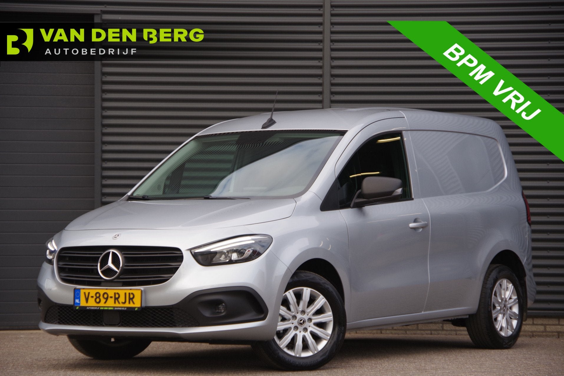 Mercedes-Benz Citan 112 CDI L1 3-ZITS, LED, TREKHAAK, KEYLES, Voorwielaandrijving, Dealer onderhouden, Stof, 4 cilinders