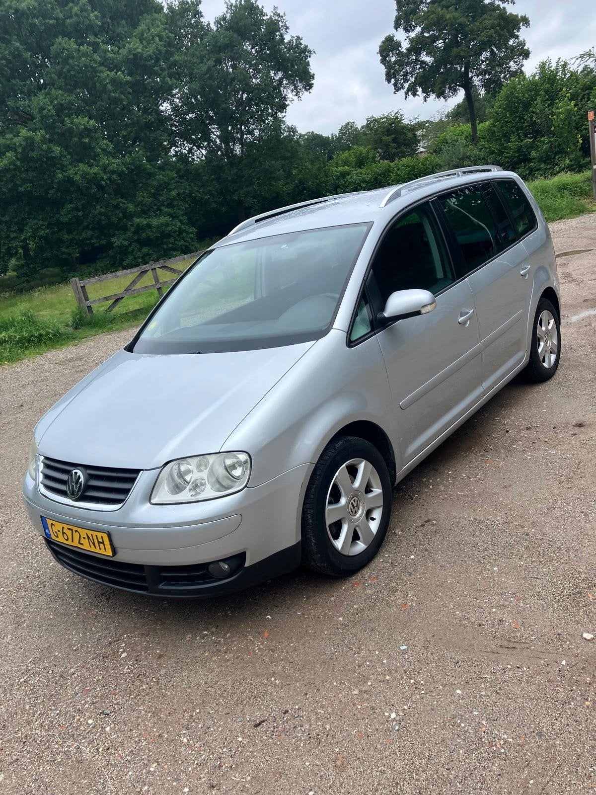 Volkswagen Touran 2.0 FSI 150 PK, Stof, 1984 cc, Handgeschakeld, Particulier