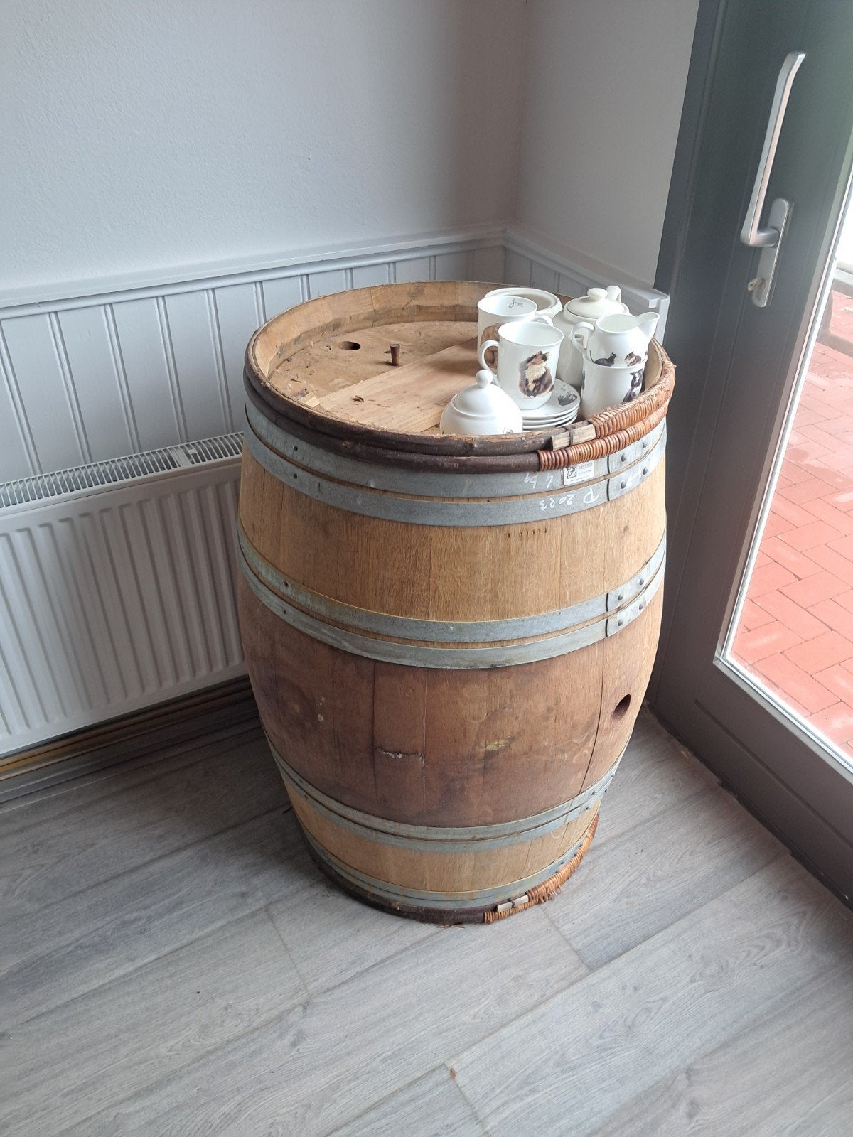 Decoratieve Wijnvat / Regenton, Ophalen, Gebruikt