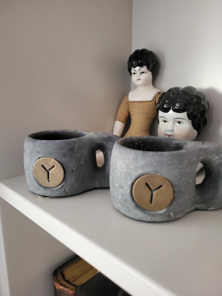 Set van 2 unieke betonnen plantenbakjes met rune, Ophalen of Verzenden