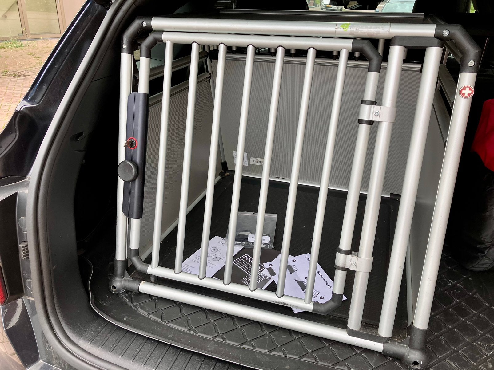 4Pets Condor M Autobench – 80x80x68 cm – Zeer solide & ruim, Dieren en Toebehoren, Hondenbenches, Ophalen, Zo goed als nieuw