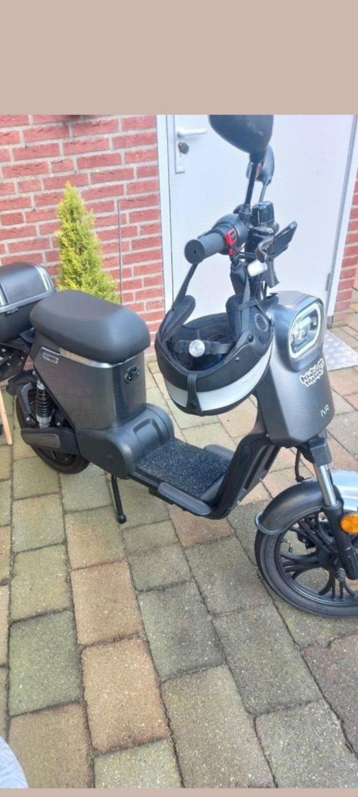 IVA S2 Scooter - Elektrisch en Modern Design, Ophalen