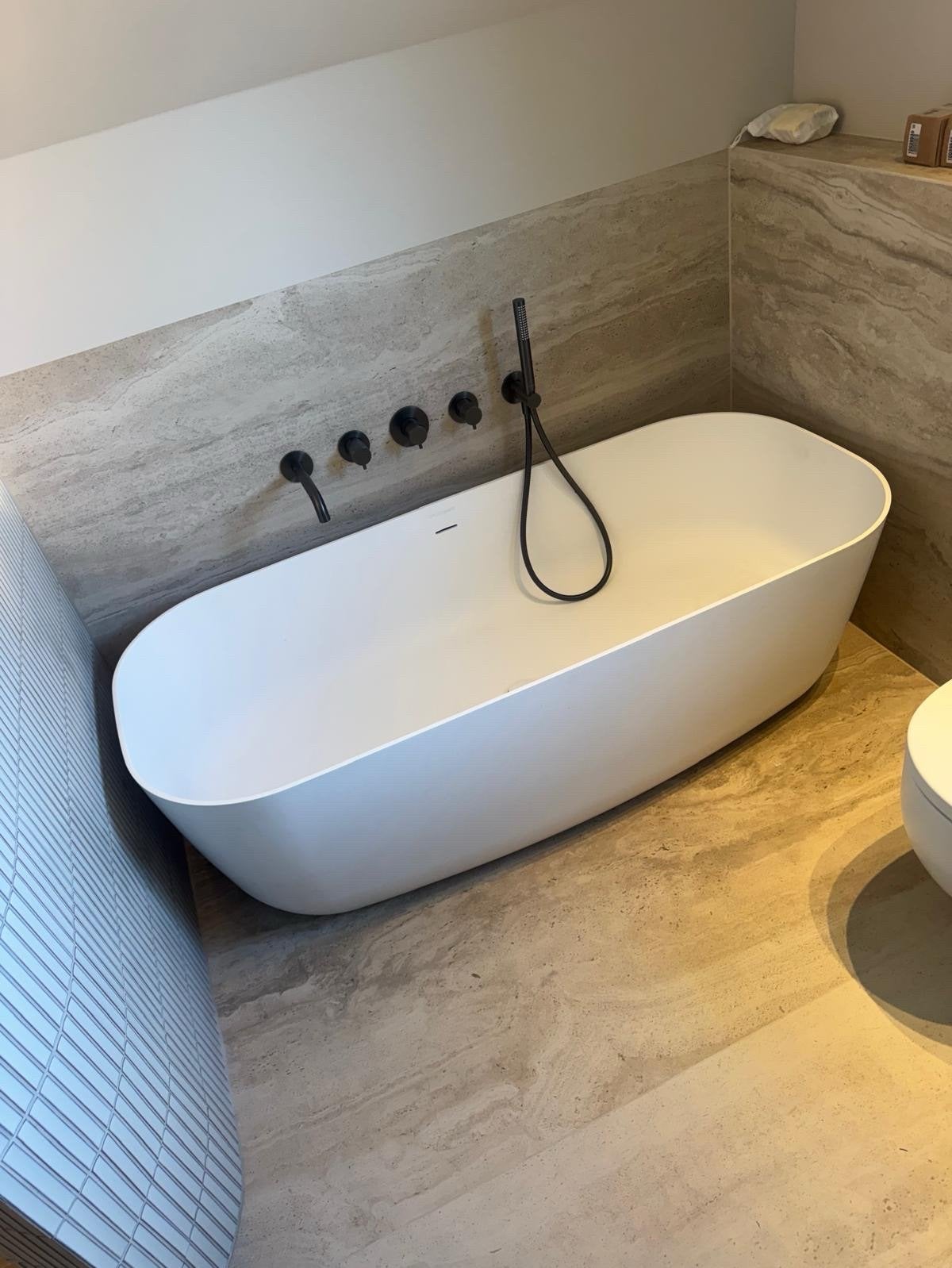 Jee-O Dante Dadoquartz Badkuip - Nieuwstaat (155x72x47.5cm), Nieuw, Met bad, Ophalen of Verzenden, JEE-O International bv  Nijmegen, Nederland