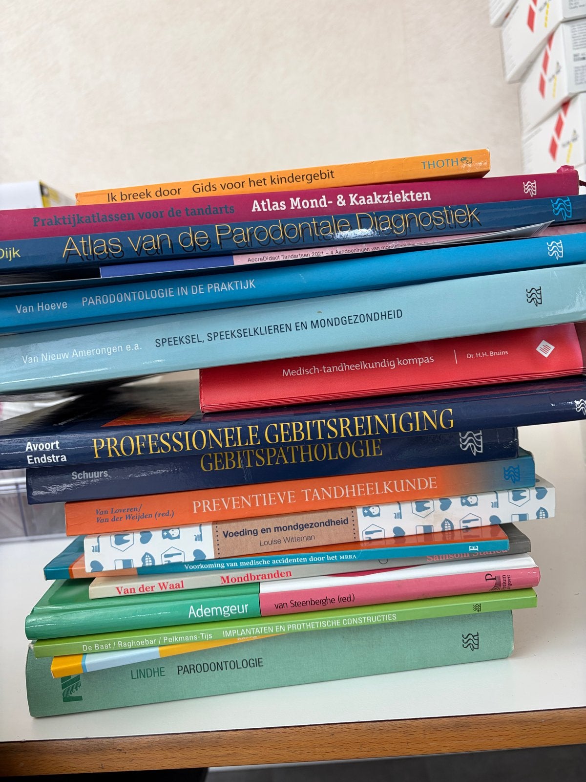 Stapel boeken mondzorgkunde - Tandheelkunde & Parodontologie, Ophalen of Verzenden, Beta, Gelezen, HBO