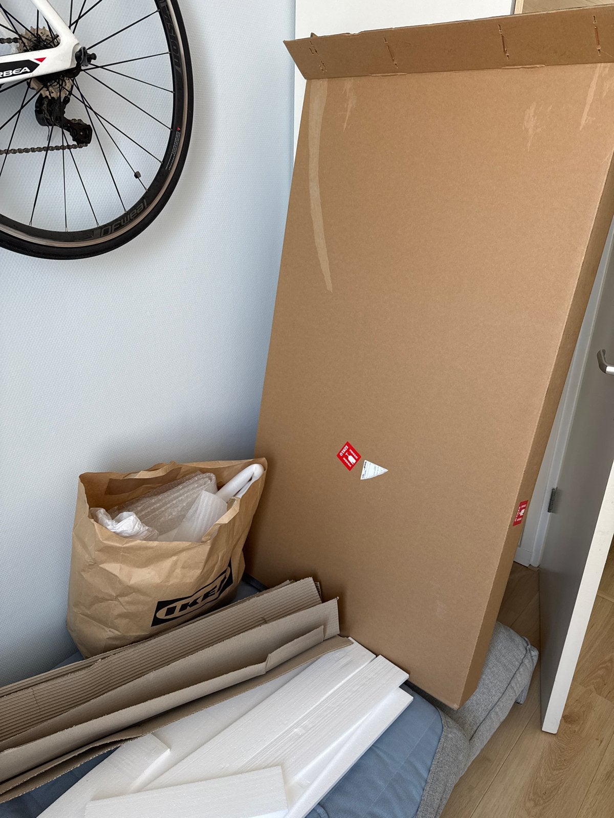 Bubble wrap, wrapping paper and mirror box verhuisdoos, Ophalen, Nieuw