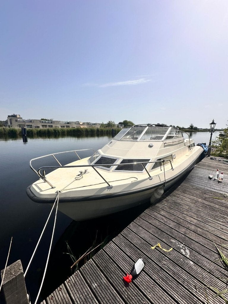 Kajuitboot / Motorboot  8 meter, Ophalen, Gebruikt, Diesel, Polyester