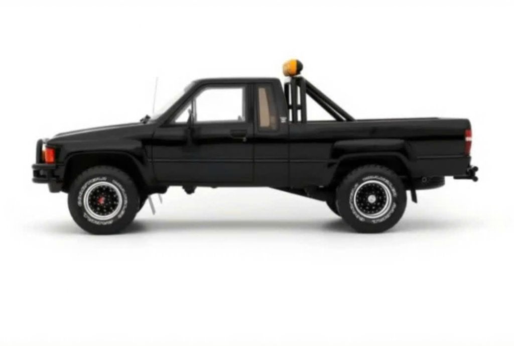 TOYOTA HILUX SR5 ZWART 1985 BTTF OTTO MOBILE 1/18 OT481B, Hobby en Vrije tijd, Modelauto's | 1:18, Verzenden, Nieuw, Auto, OttOMobile