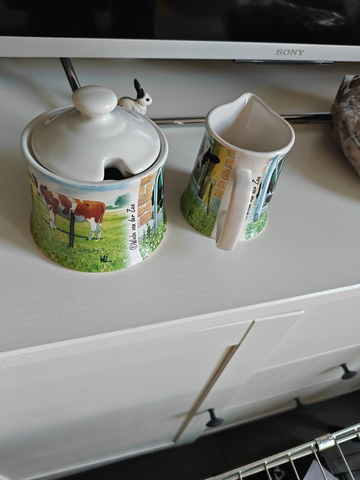 Wiebe van der Zee  suikerpotje met kannetje unieke uitgave!, Huis en Inrichting, Keuken | Servies, Ophalen of Verzenden, Nieuw
