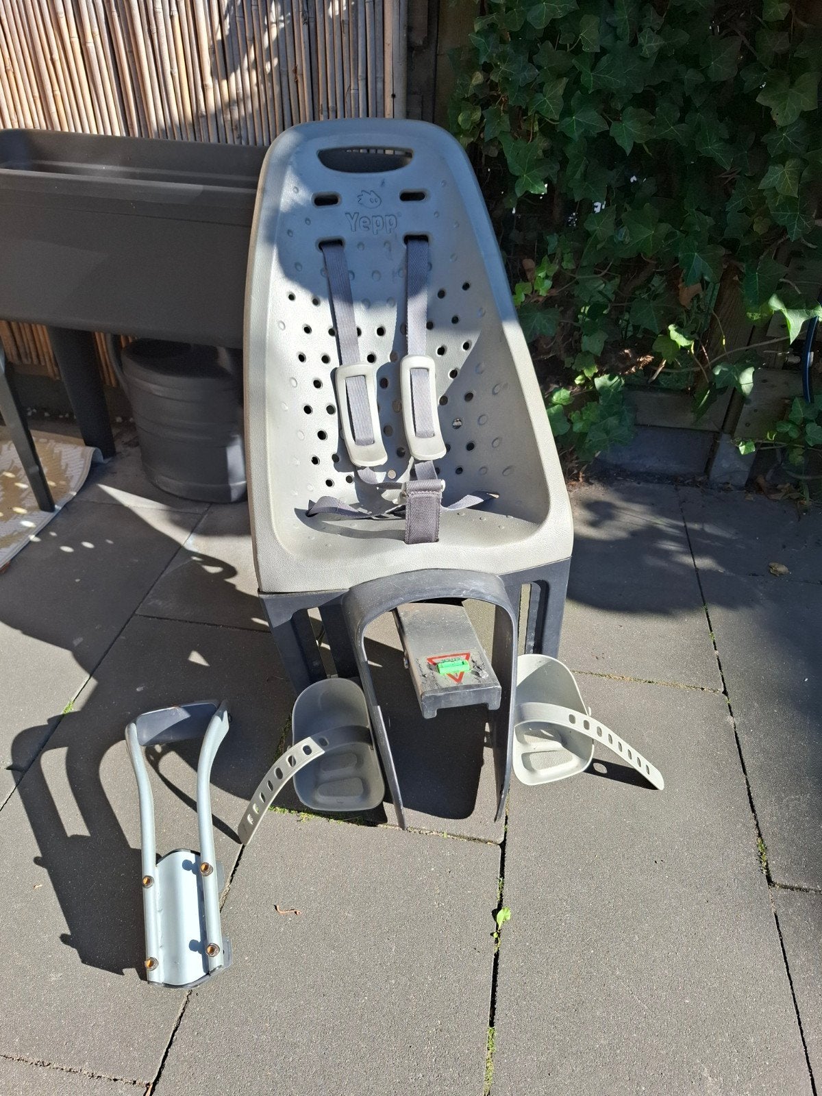 Yepp fietsstoeltje achterop, Fietsen en Brommers, Ophalen, Achterzitje, Yepp, 9 t/m 18 kg