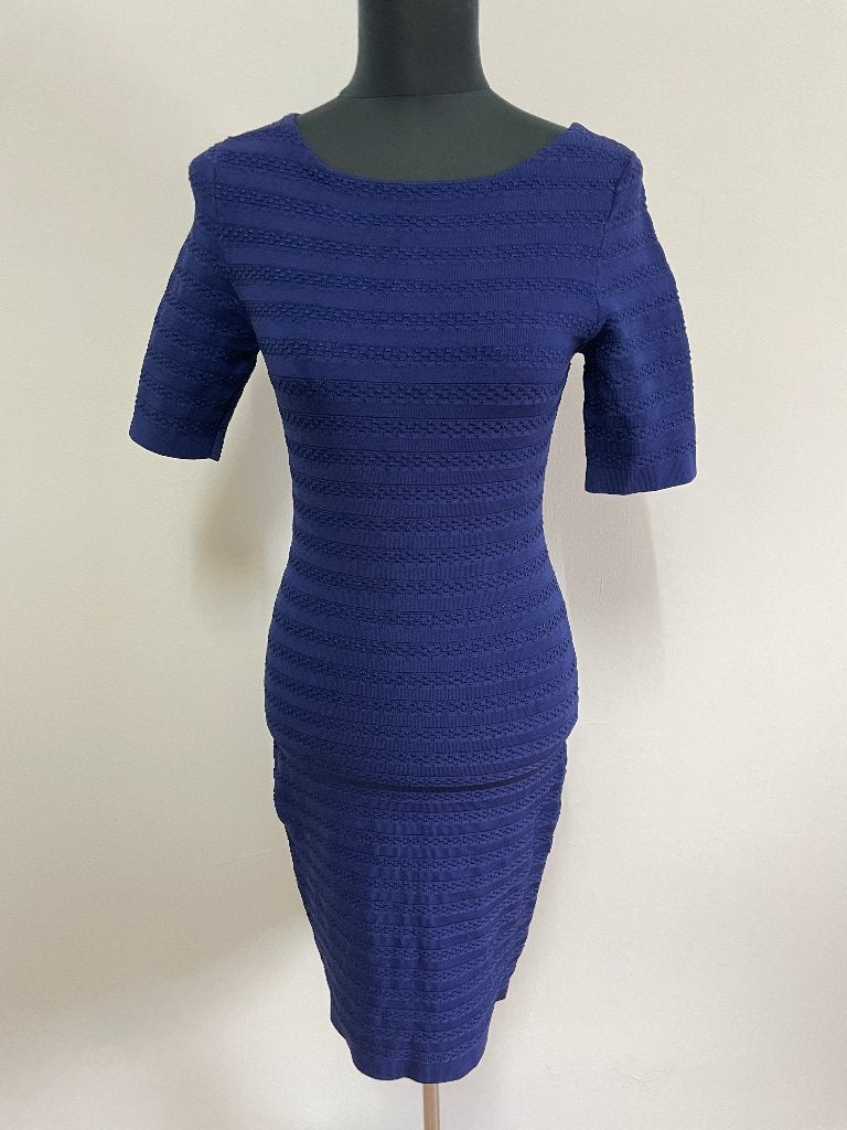 J111 - Donkerblauwe Karen Millen jurk maat 2 valt als S (1), Maat 38/40 (M), Blauw, Ophalen of Verzenden, Zo goed als nieuw