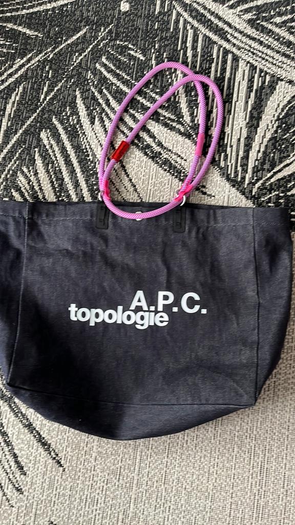 Schoudertas van A.P.C en Topologie, Ophalen of Verzenden, Zo goed als nieuw, Blauw, Schoudertasje