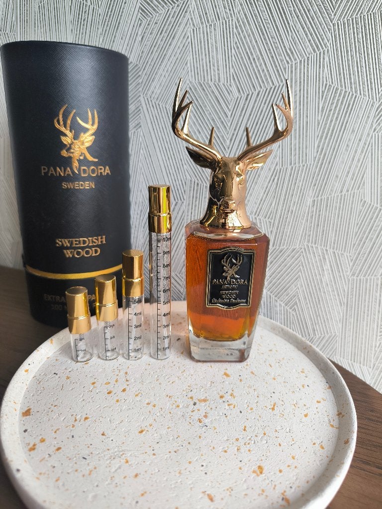 Pana Dora - Swedish Wood Extrait (5ml) Sample/Decant, Verzenden, Zo goed als nieuw
