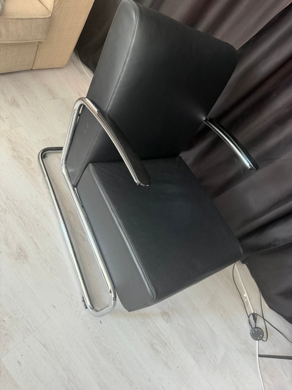 Dutch Originals Gispen Today 443 hocker - Zwart leer, Huis en Inrichting, Stoelen, Ophalen, ., Zwart, Leer