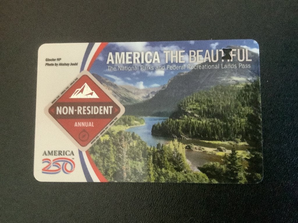 america the beautiful, Drie personen of meer, Ticket of Toegangskaart