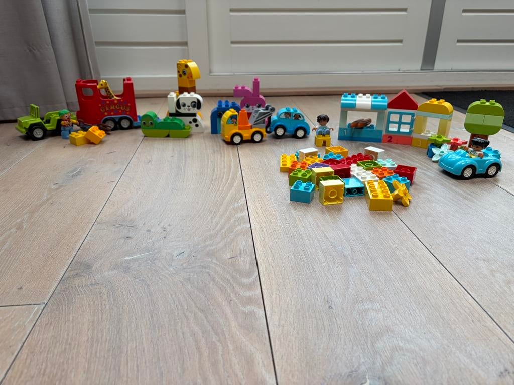 Diverse Duplo sets: fantasiedieren, sleepwagen, circustransp, Kinderen en Baby's, Speelgoed | Duplo en Lego, Ophalen of Verzenden