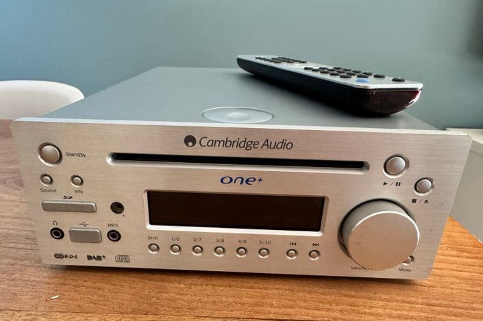 Cambridge Audio One met afstandsbediening (defect), Overige merken, Ophalen of Verzenden, Microset, Niet werkend