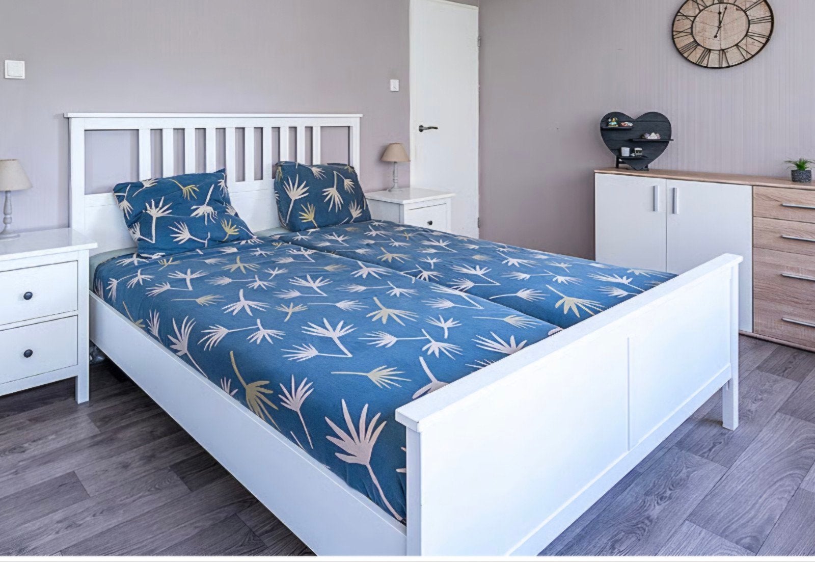 hemnes bed 180x200cm, Ophalen, Zo goed als nieuw, 180 cm of meer, 85 tot 100 cm