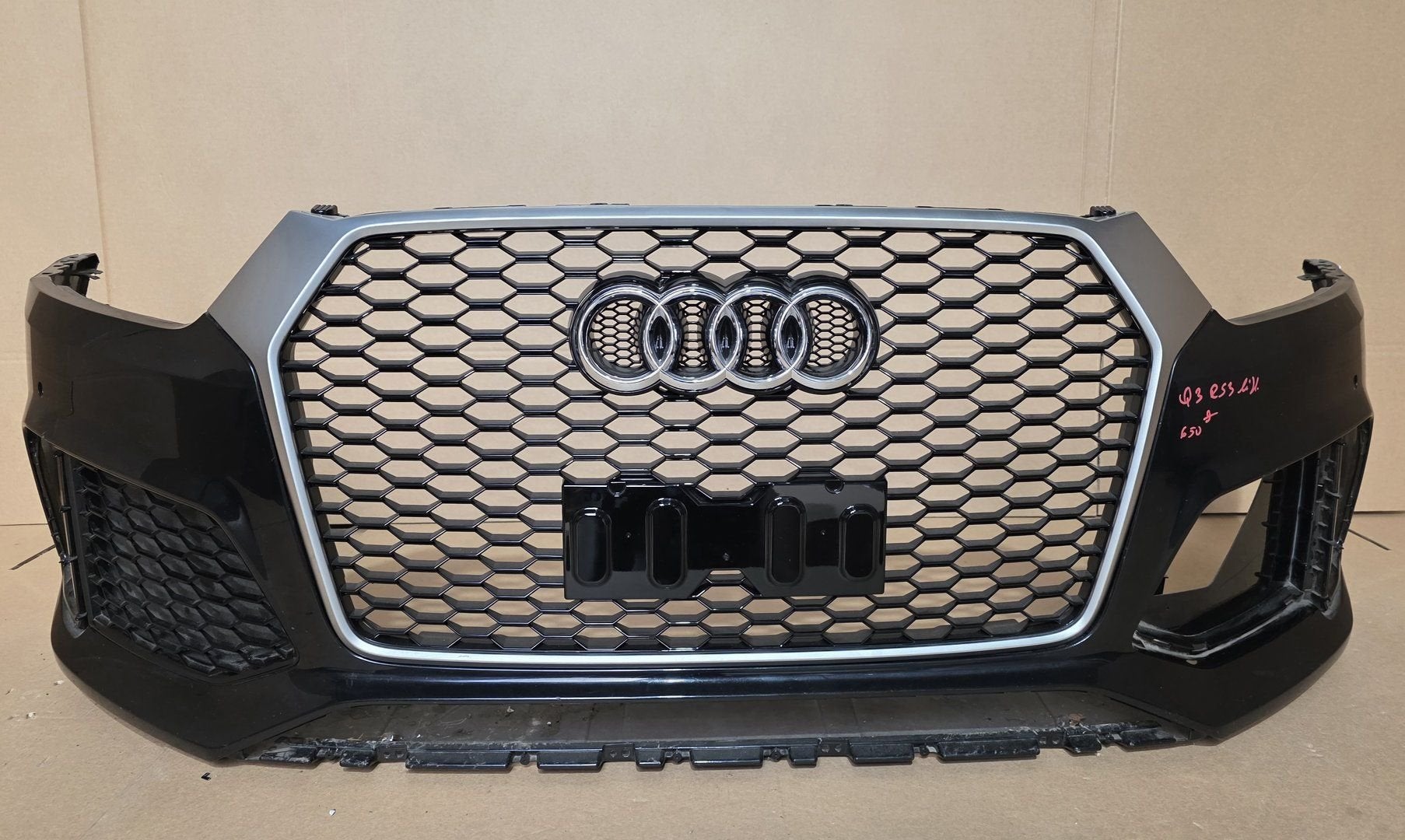 AUDI Q3 8U RSQ3 FACELIFT PDC KLS VOORBUMPER bj.2014-2018, Gebruikt, -, Voor, Ophalen of Verzenden