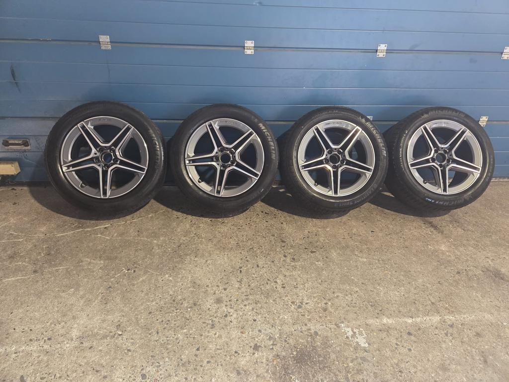 Originele Mercedes GLC AMG 19 Inch Breedset met Zomerbanden, Auto-onderdelen, Banden en Velgen, Gebruikt, Banden en Velgen, 235 mm