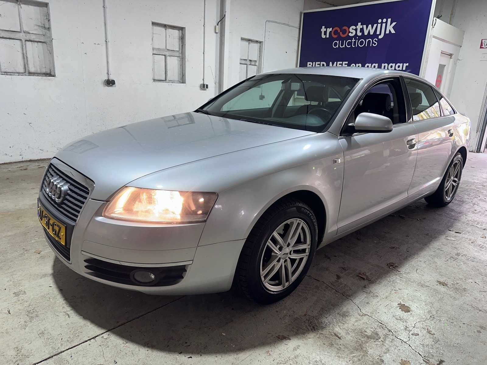 Audi - A6 Limousine - 2.4 V6 Pro Line AUTOMAAT- 27-ST-GZ, Auto's, Overige brandstoffen, Bedrijf, Euro 4, Zilver of Grijs