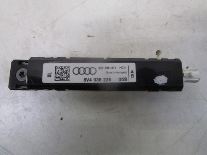 Audi A3 Antenneversterker (8V4035225), Ophalen of Verzenden, Gebruikt