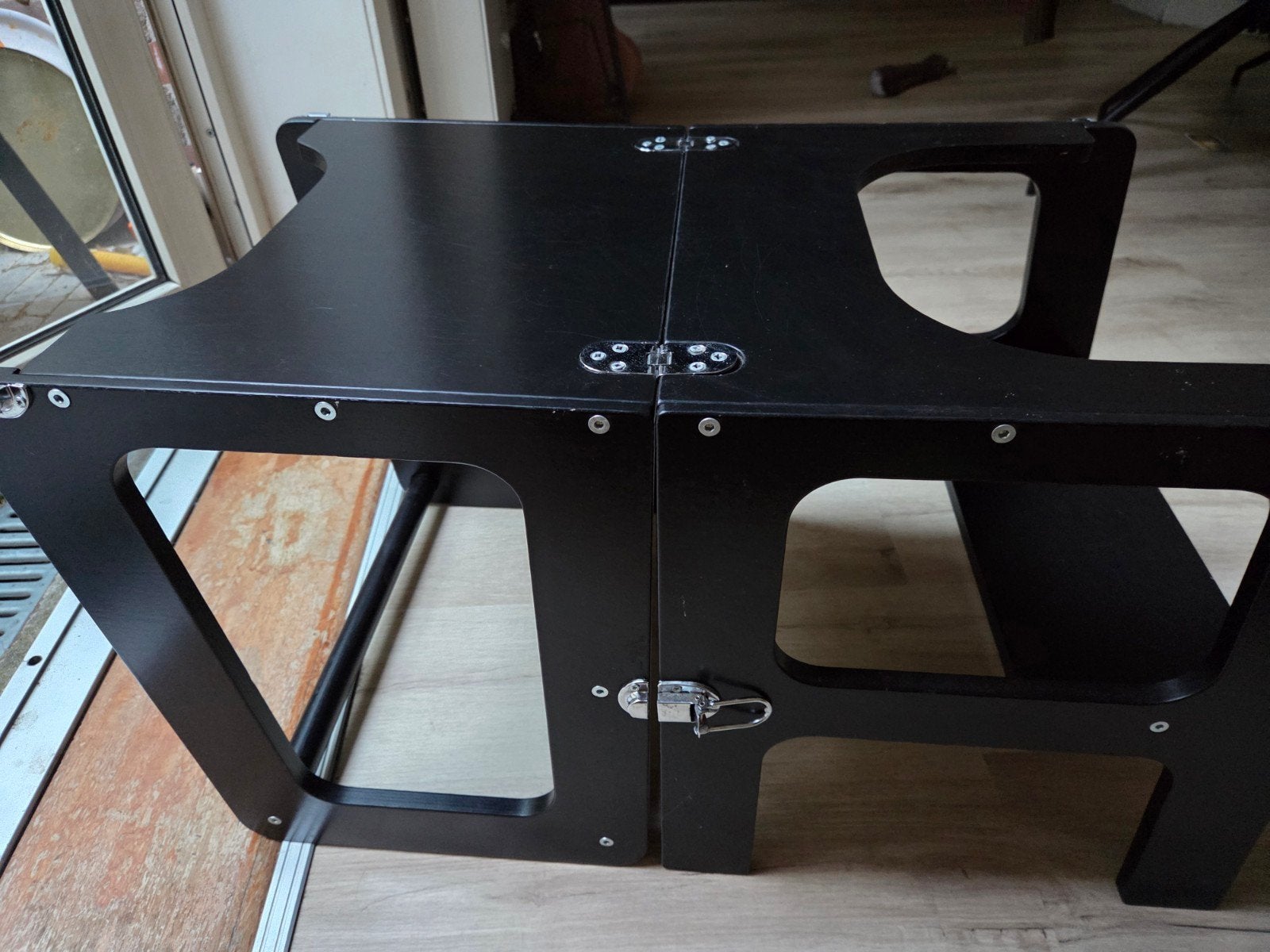 Jindl leertoren - Zwart, Kinderen en Baby's, Kinderstoelen, Ophalen, Gebruikt, Meegroeistoel
