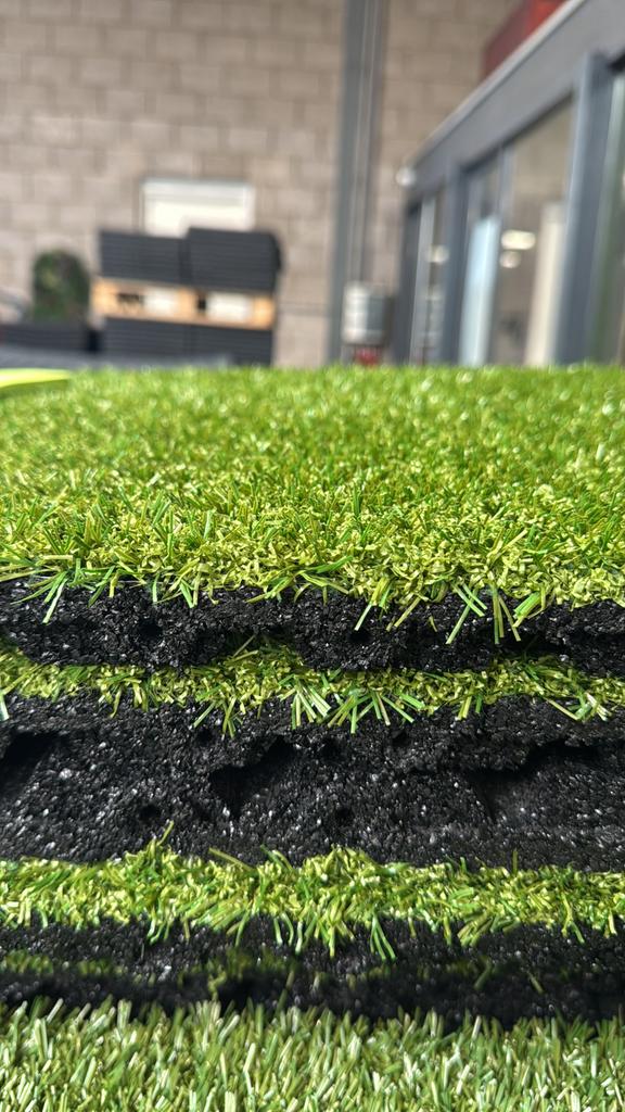 Rubber Kunstgras Tegels! 100 x 100 x 2.5cm €36,- per m2!, Tuin en Terras, Tegels en Klinkers, Stunttegels, Rubber, Nieuw, Ophalen of Verzenden