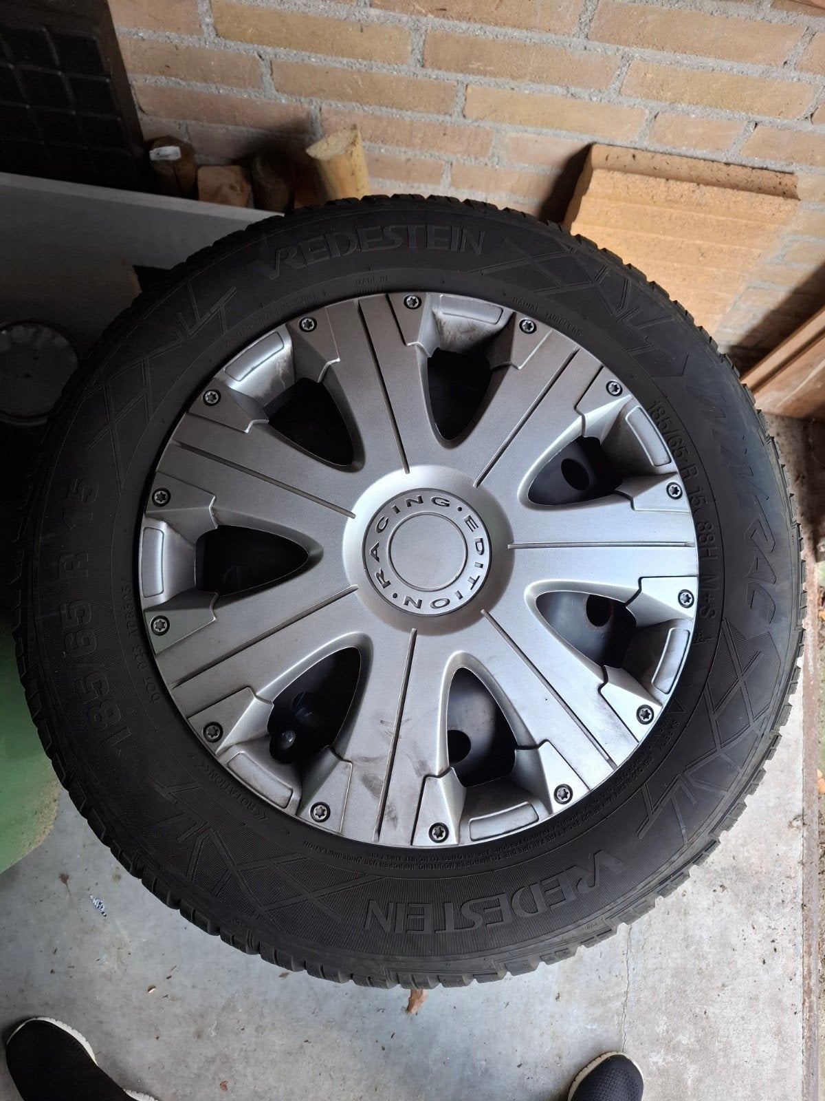 4x Vredestein winterbanden 185/65 R15 op stalen velgen, Ophalen