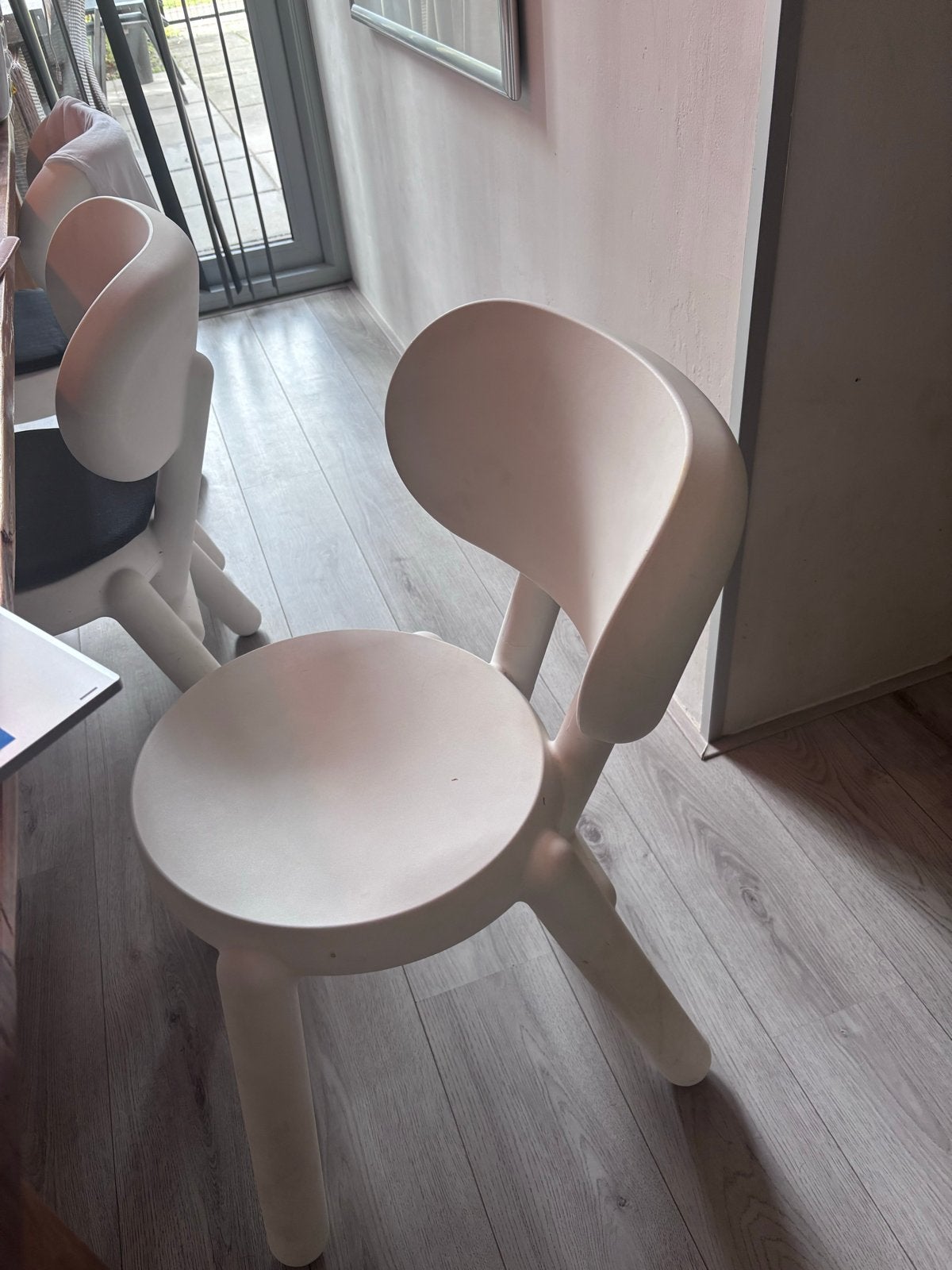 8 Fatboy eetkamerstoelen - Stijlvol en Comfortabel, Ophalen, Kunststof, Gebruikt, Wit